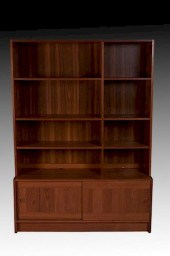 DOMINO MOBLER DENMARK TEAK WAL