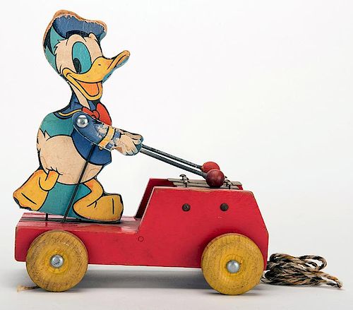 DONALD DUCK PULL TOYDonald Duck