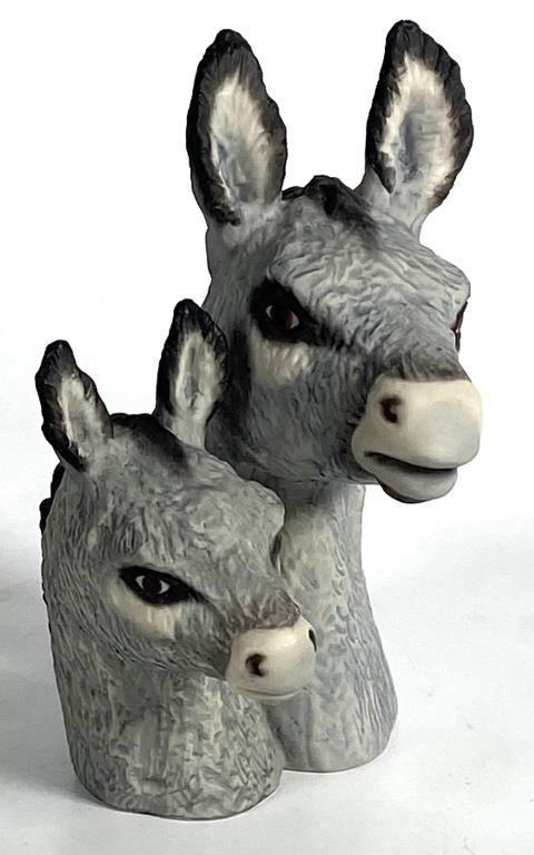 DONKEY HEADS BY LASZLO