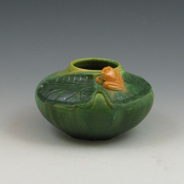 Door Pottery Wishing Pool Vase in