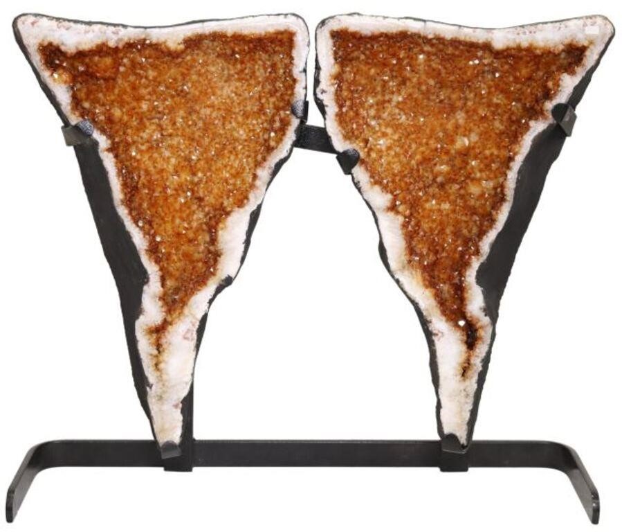 DOUBLE-MOUNTED CATHEDRAL GEODE