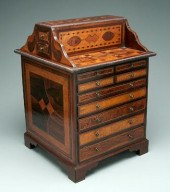 Double sided "specimen" cabine