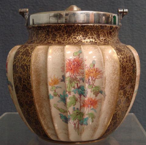 Doulton Burslem cracker jar, ribbed