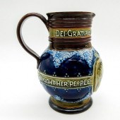 DOULTON LAMBETH STONEWARE QUEE