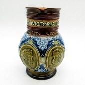 DOULTON LAMBETH STONEWARE QUEE