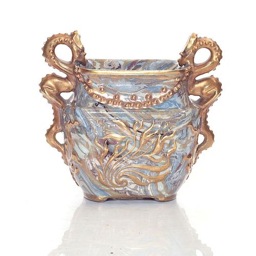 DOULTON LAMBETH VICTORIAN GILT