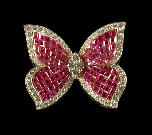 Dramatic Eighteen-Karat Yellow