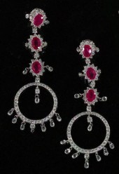 Dramatic Pair of Fourteen-Kara