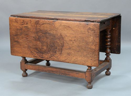 DRAW/BAR TABLE HAVING DROP