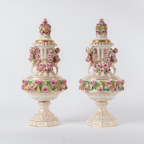 DRESDEN (CARL THIEME) PORCELAIN