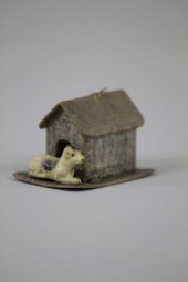 DRESDEN DOG AND DOGHOUSE ORNAM