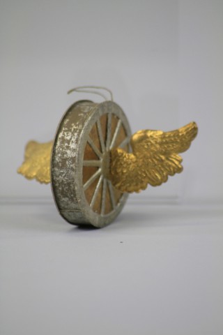 DRESDEN GOLD WING WHEEL CANDY
