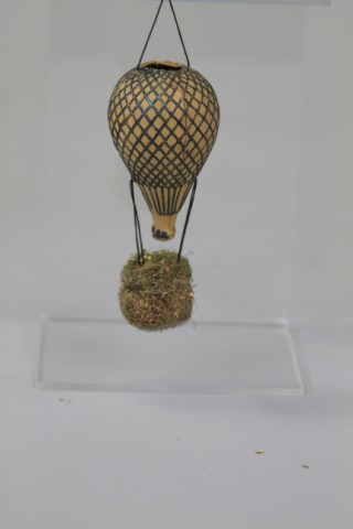 DRESDEN HOT AIR BALLOON WITH BASKET