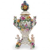 DRESDEN PORCELAIN FLOWER URNDE