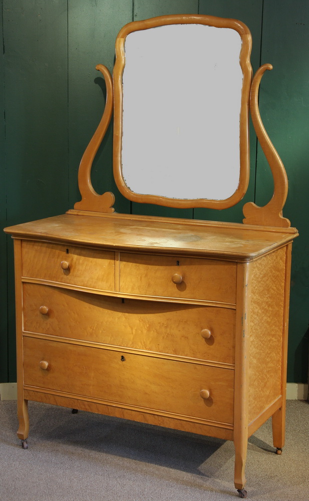 DRESSER - Early 20th c. birdseye