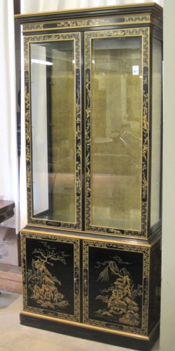 DREXEL CHINA DISPLAY CABINET ON