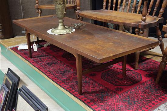 DREXEL DECLARATION COFFEE TABLE.