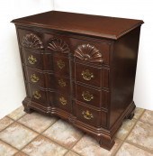 DREXEL MAHOGANY 4 DRAWER CHEST
