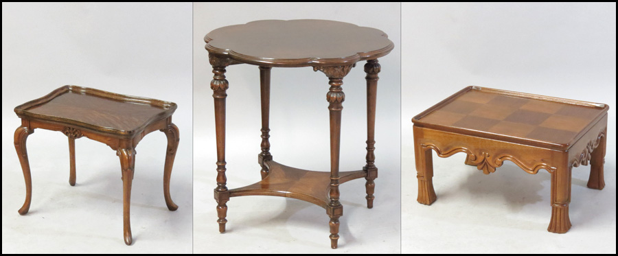 DREXEL MAHOGANY COCKTAIL TABLE.