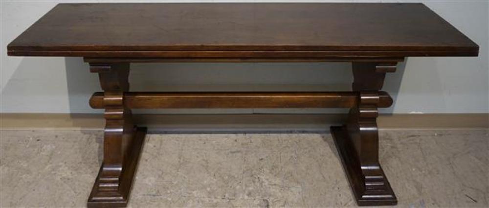 DREXEL RENAISSANCE STYLE OAK VENEER