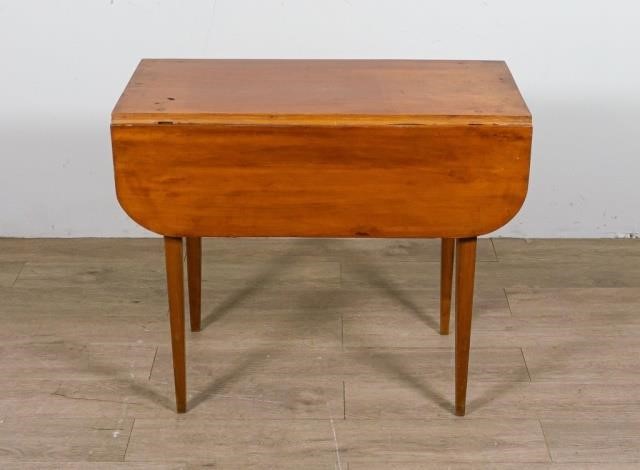 DROP LEAF SIDE TABLEDrop leaf