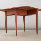 DROP-LEAF SWINGLEG TABLEA drop