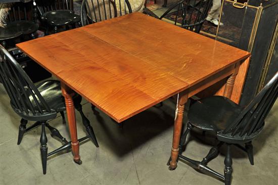 DROP LEAF TABLE. Curly maple and