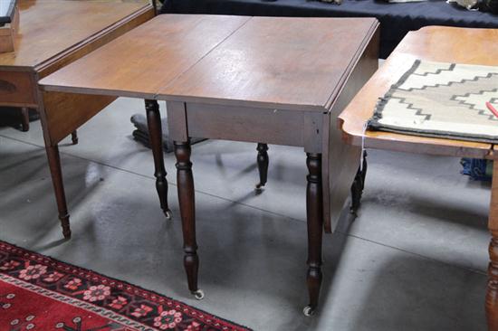 DROP LEAF TABLE. Walnut having