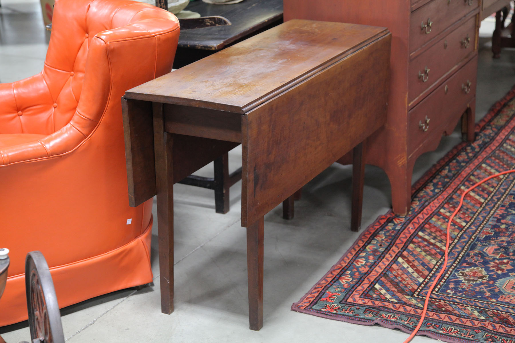 DROPLEAF TABLE.  American  mid 19th