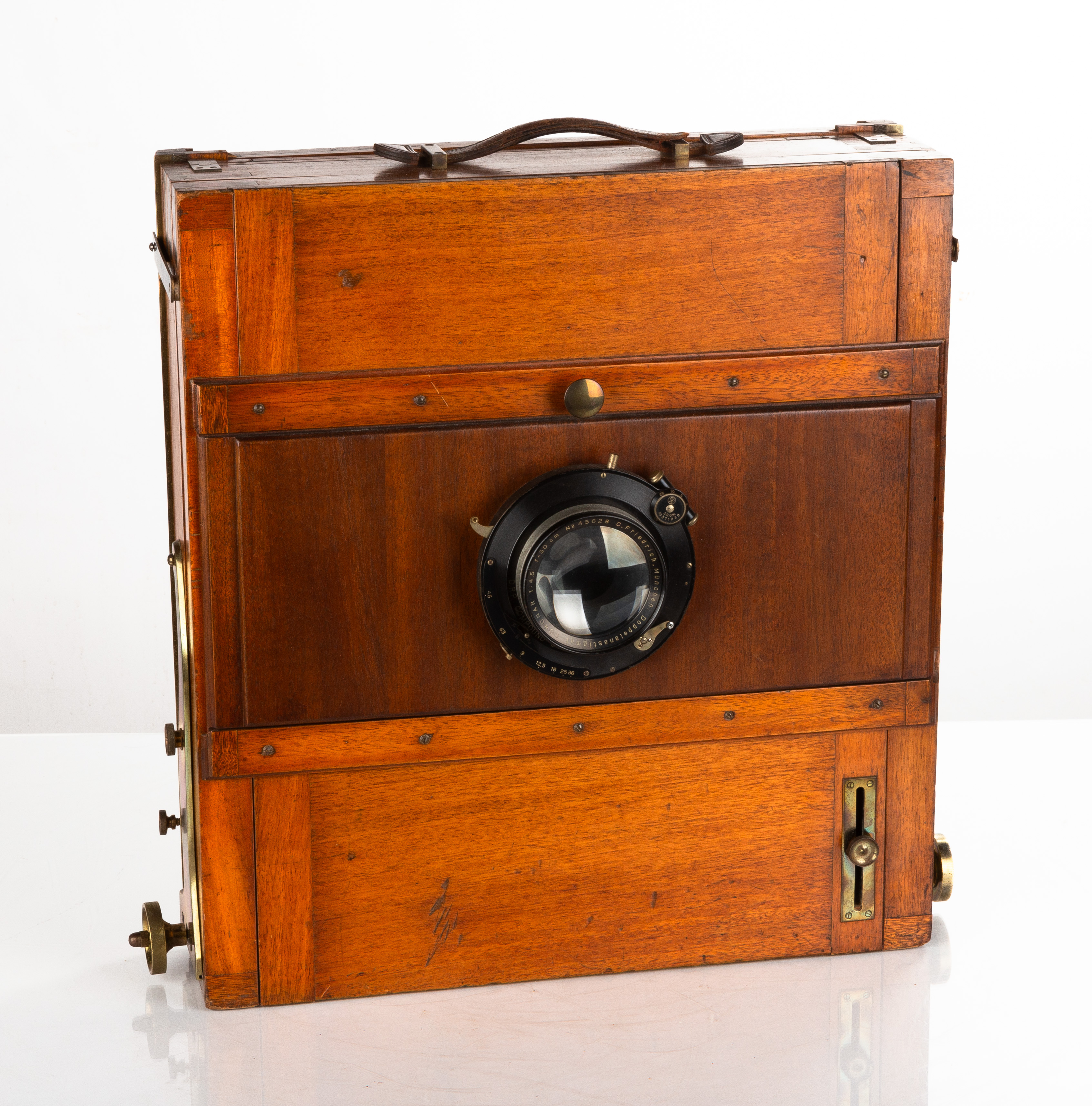 DRY PLATE LENS, BANQUETE