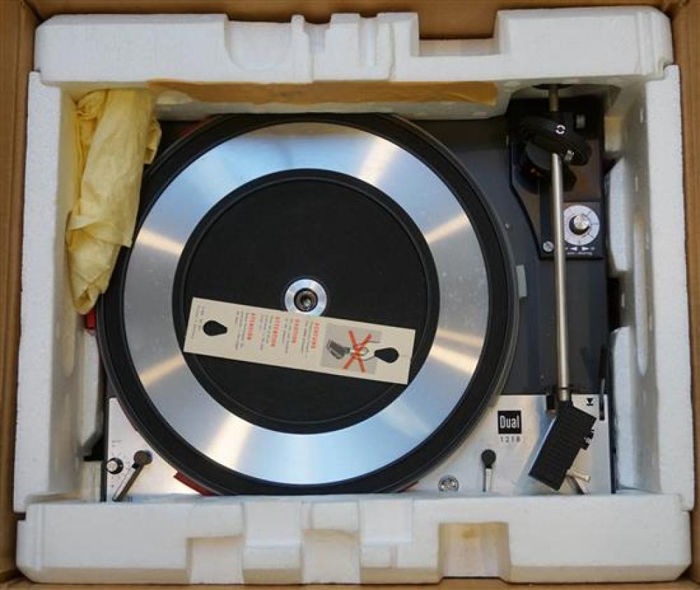DUAL 1218 TURNTABLE (NEW IN