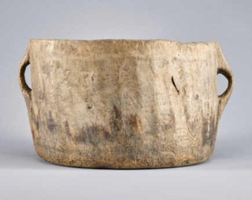 DUGOUT CAULDRONA primitive