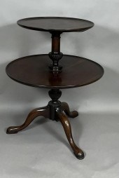 DUMBWAITER CA. 1810; TWO TIERE
