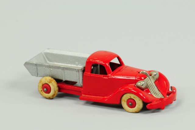 DUMP TRUCK Hubley cast iron painted