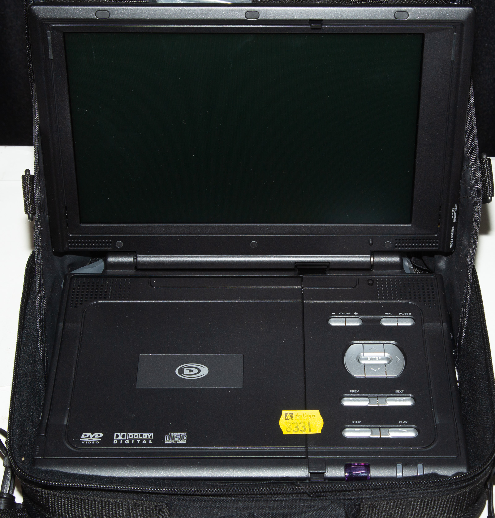 DURABANE PORTABLE CD PLAYER