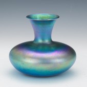 DURAND BLUE IRIDESCENT VASE 5