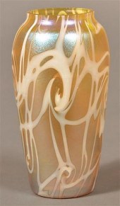DURAND GOLD IRIDESCENT ART GLA