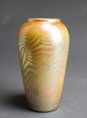 DURAND GOLD IRIDESCENT GLASS V