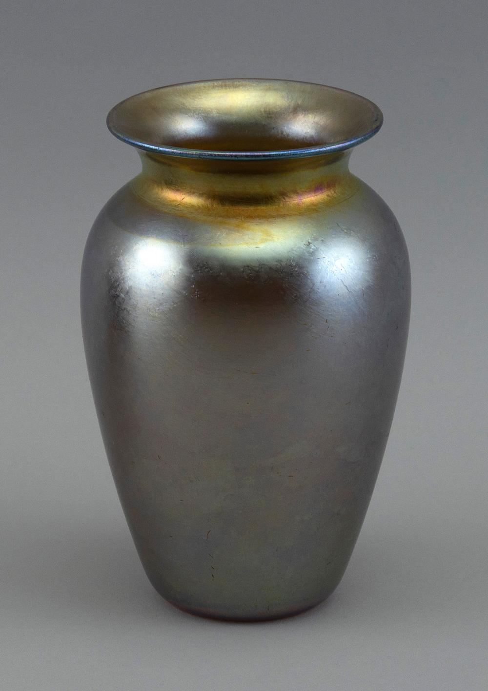 DURAND IRIDESCENT GOLD ART GLASS