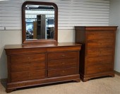 DURHAM FURNITURE CO CHERRY QUE