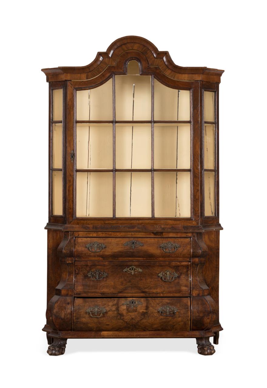 DUTCH BAROQUE WALNUT VENEER VITRINE