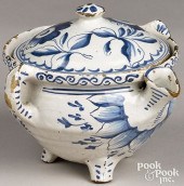 DUTCH BLUE AND WHITE DELFT POS
