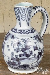 DUTCH BLUE AND WHITE DELFT PIT
