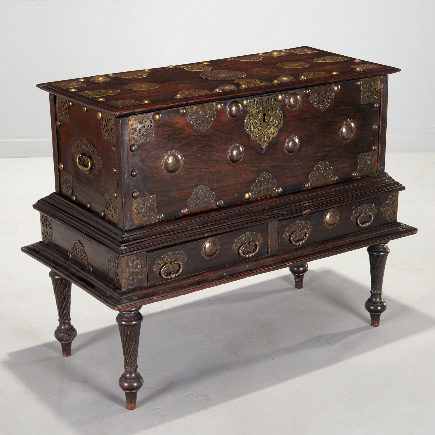 DUTCH COLONIAL BRASS MOUNTED