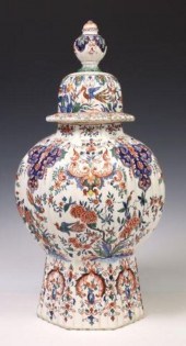 DUTCH DELFT RIBBED OCTAGONAL B
