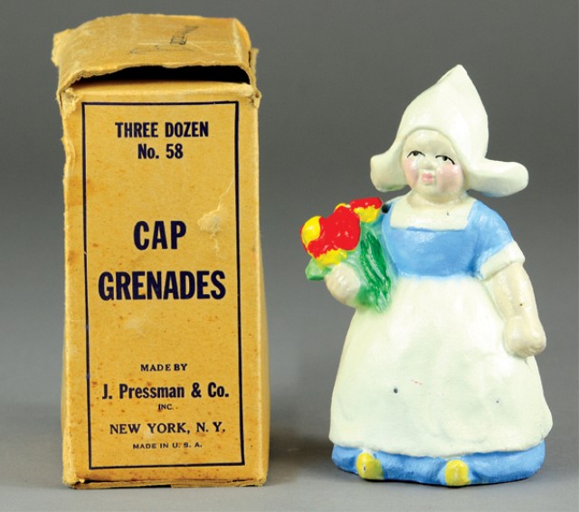 DUTCH GIRL STILL BANK IN BOX Hubley