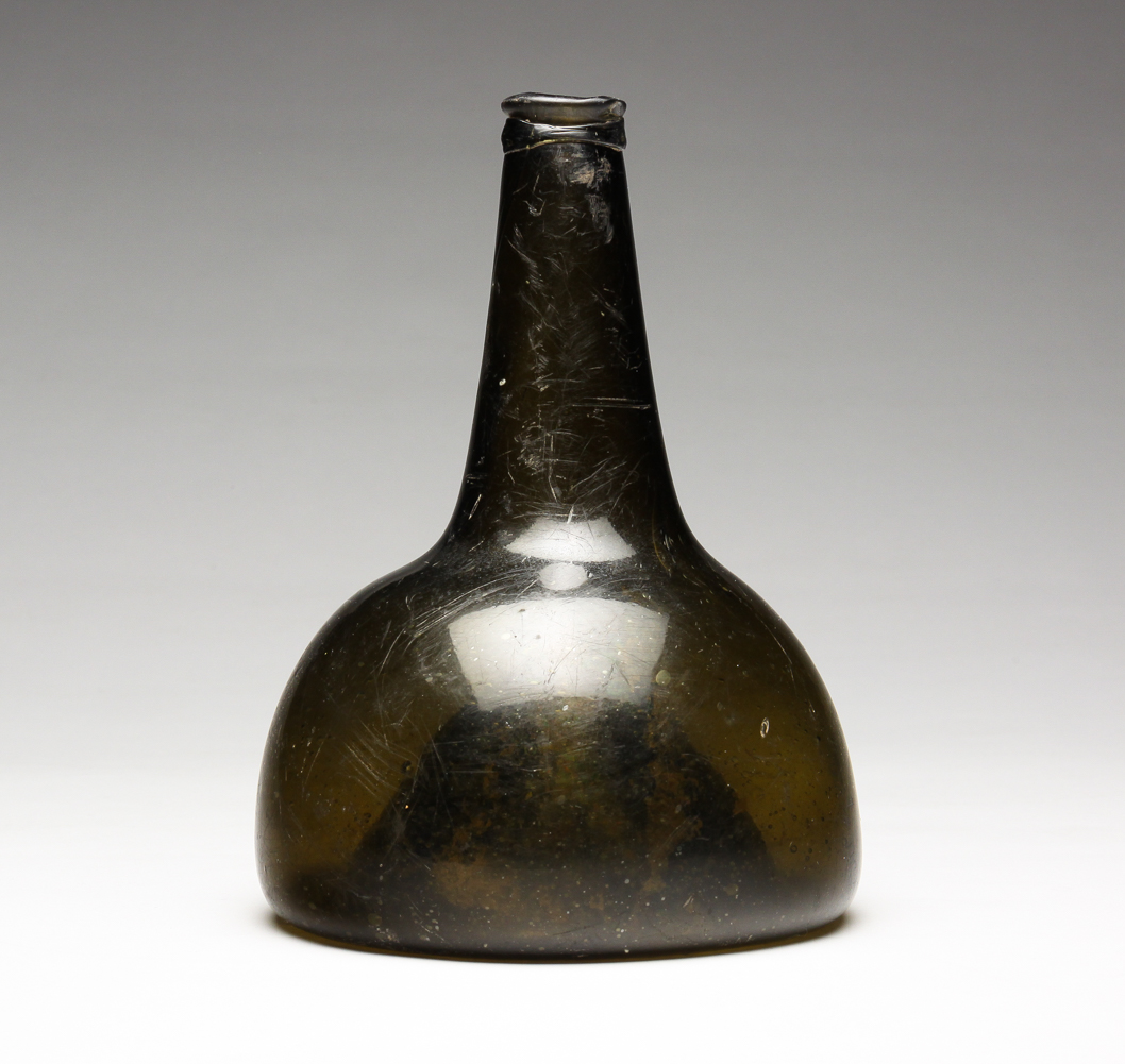 DUTCH ONION BOTTLE. Late 17th-early