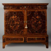 DUTCH WILLIAM AND MARY WALNUT