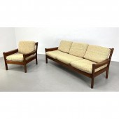 Dyrlund Danish Modern teak sof