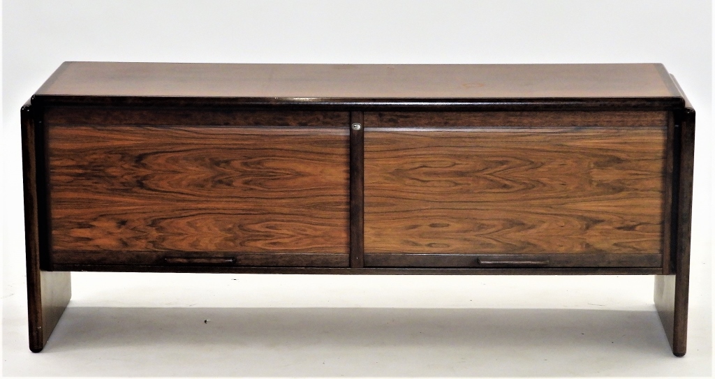 DYRLUND DANISH ROSEWOOD TAMBOUR